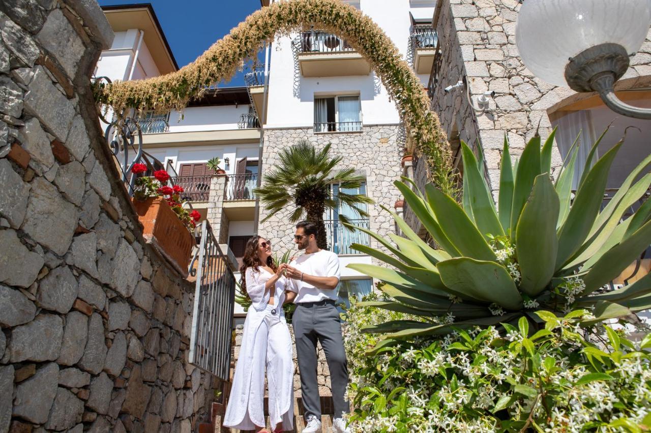 Ariston And Palazzo Santa Caterina 4*
